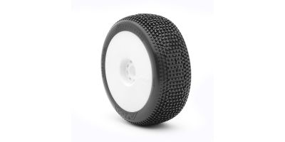 AKA Impact 1:8 Buggy Tyre S-Soft Longwear on white Evo Wheel (2)